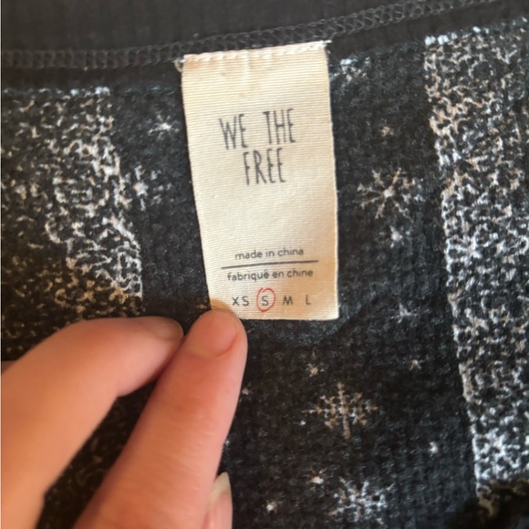 Free People Long Sleeve Button Up Size Small - Picture 3 of 3